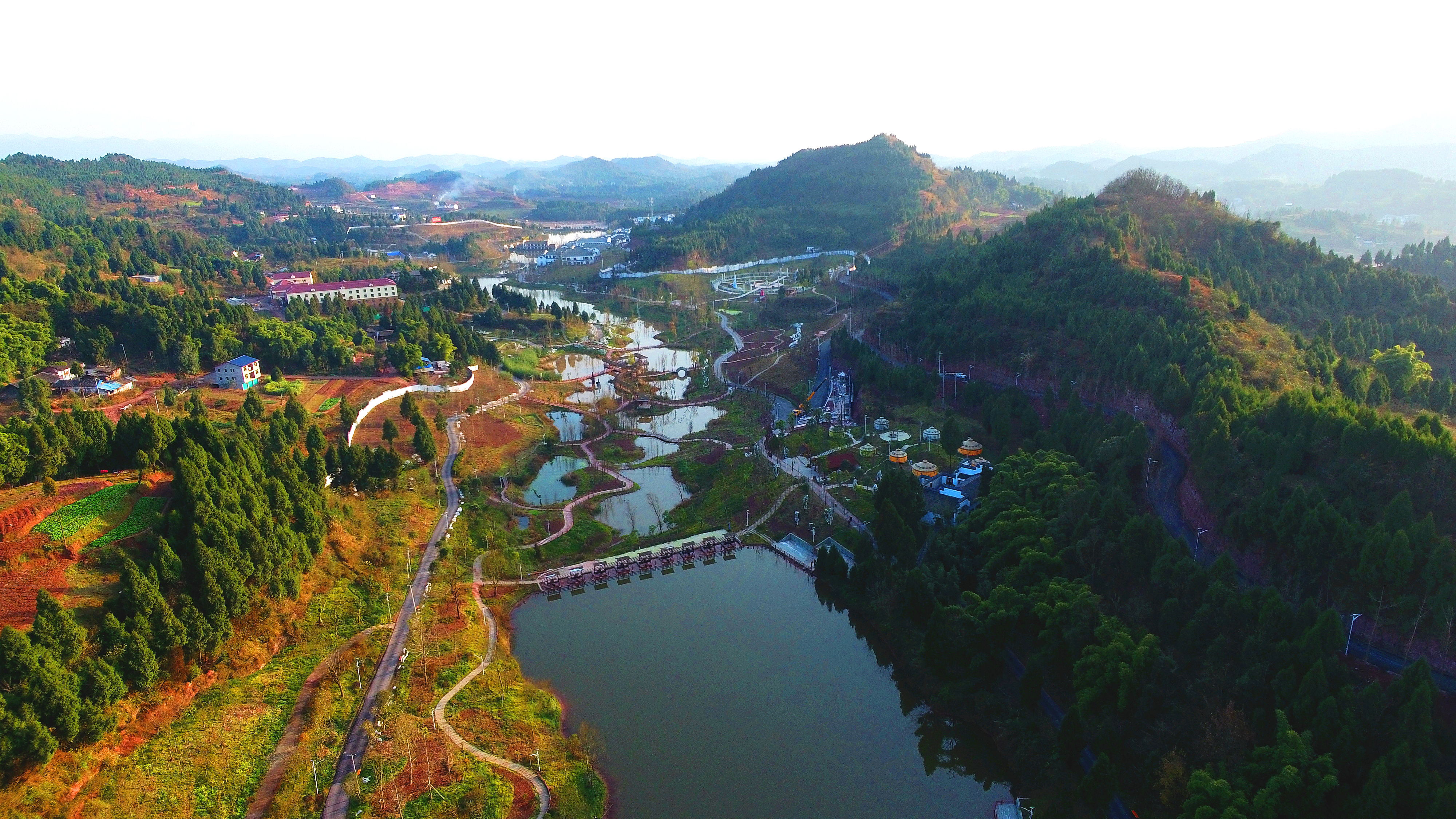 风景区,省级旅游度假区,省级精品养生山庄,五星级乡村酒店,达州市劳模