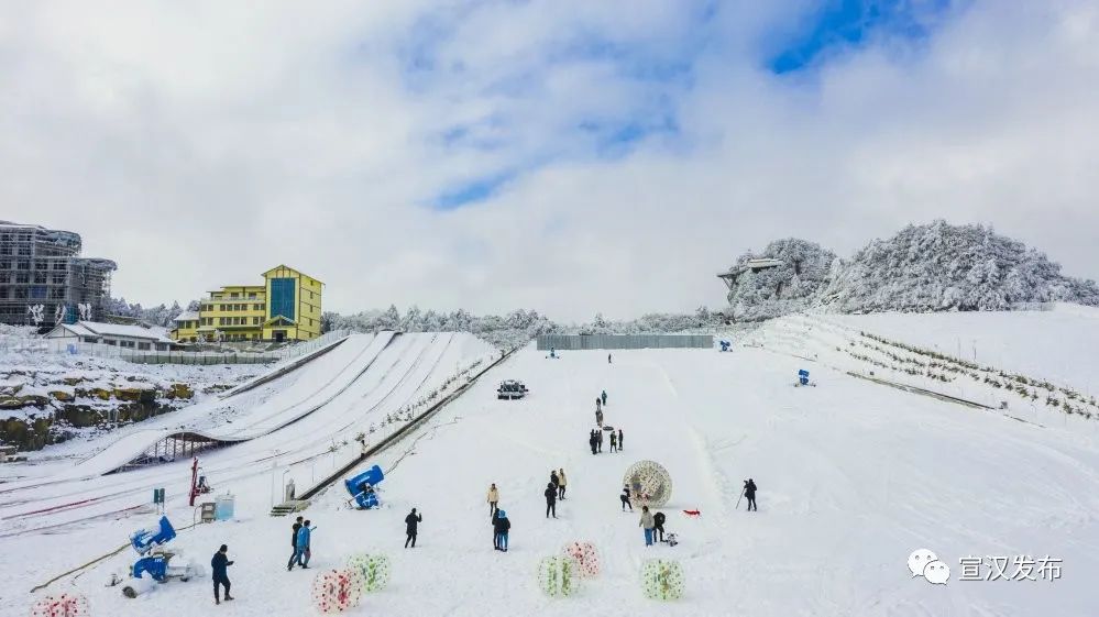 巴山大峡谷:罗盘云顶雪飞扬 - 达州观察