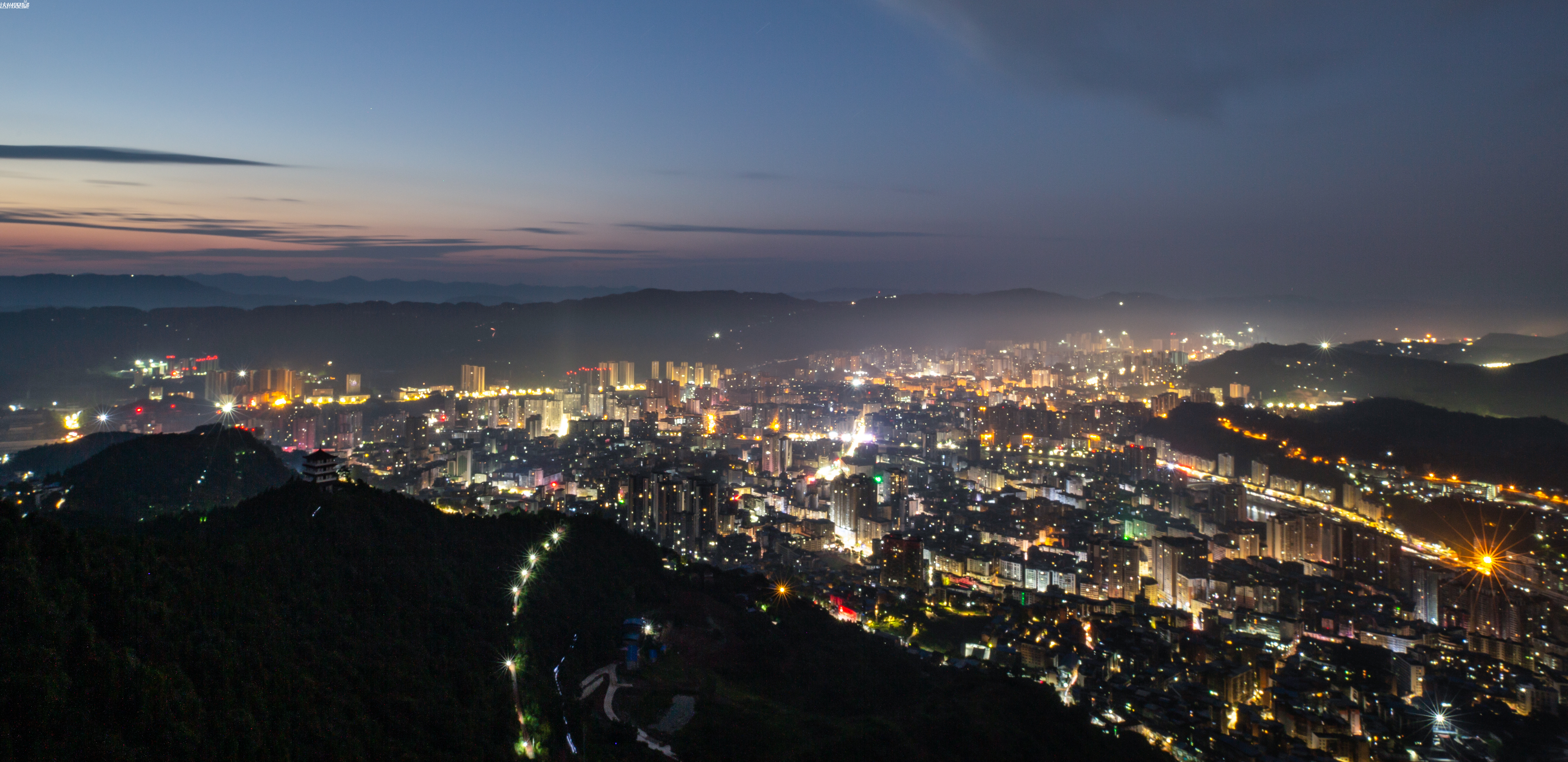 达州夜景图图片