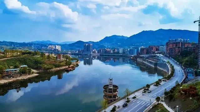 绘就城市新画卷打造宜居生态城宣汉县加快推进公园城市建设
