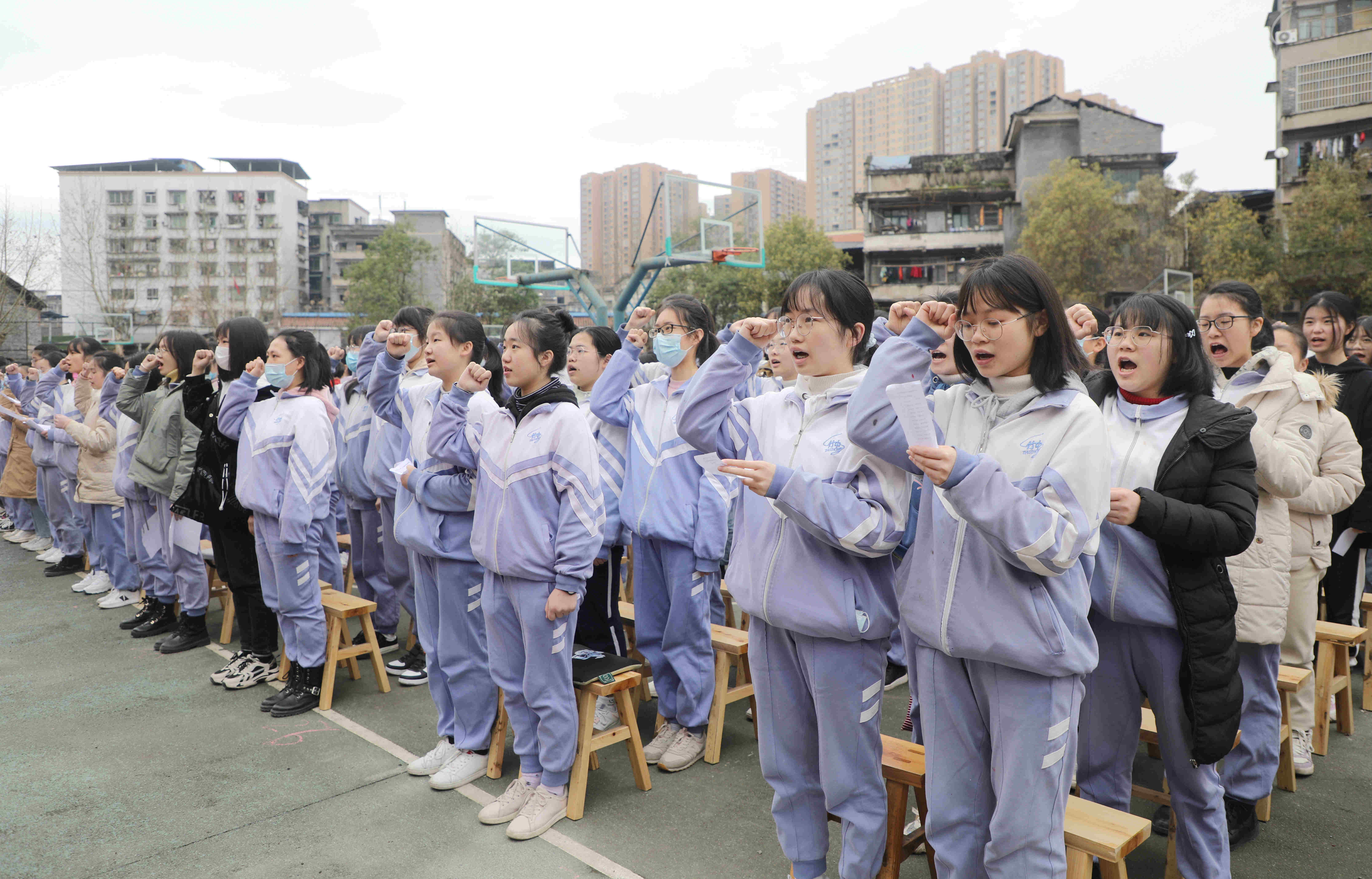 四川省大竹中學舉行高三百日衝刺誓師大會